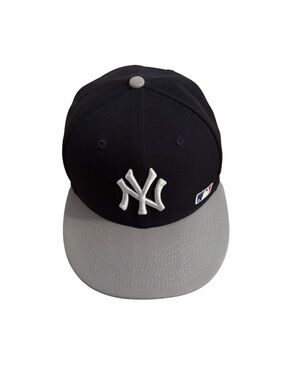 New Era Navy and Gray Baseball SnapBack (9Fifty)